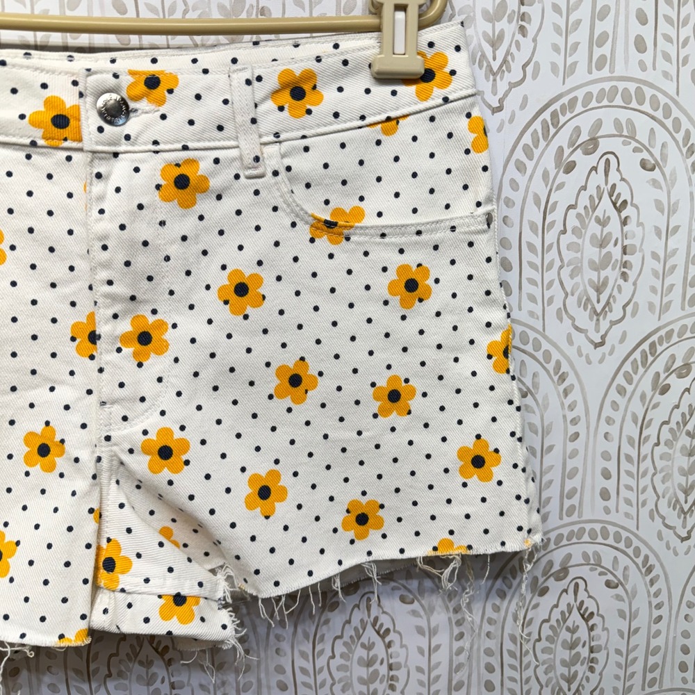 Wrangler Cut Off Shorts Womens 29 White Floral Polka Dot Mid Rise Daisy Denim - Picture 4 of 9